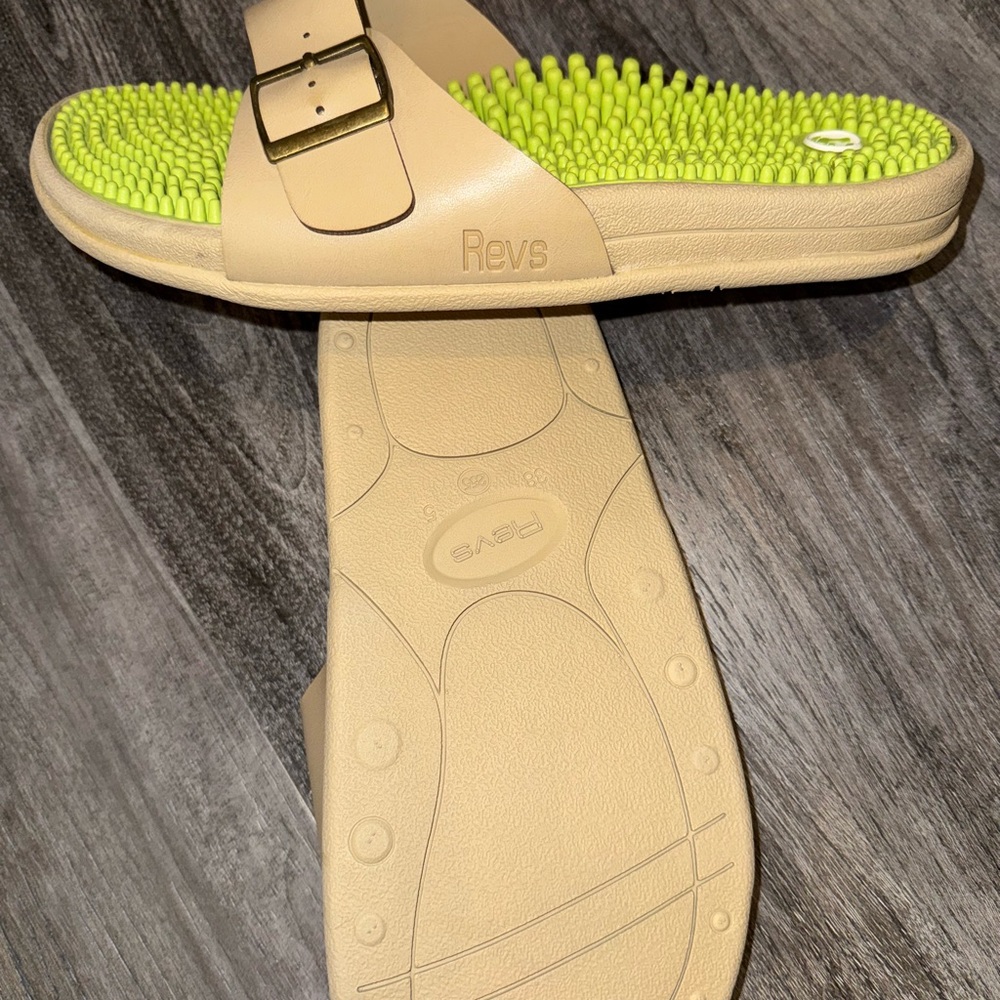 REVS Reflexology Sandals/ Shoes Beige and Green Massage Sandals 8 / 38 NEW - Picture 5 of 6
